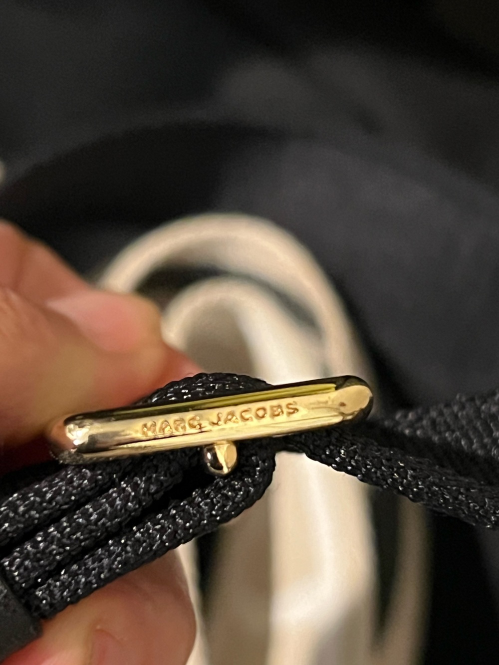 Marc Jacobs Black on black logo Strap - Wide web knit gold hardware - Picture 13 of 14